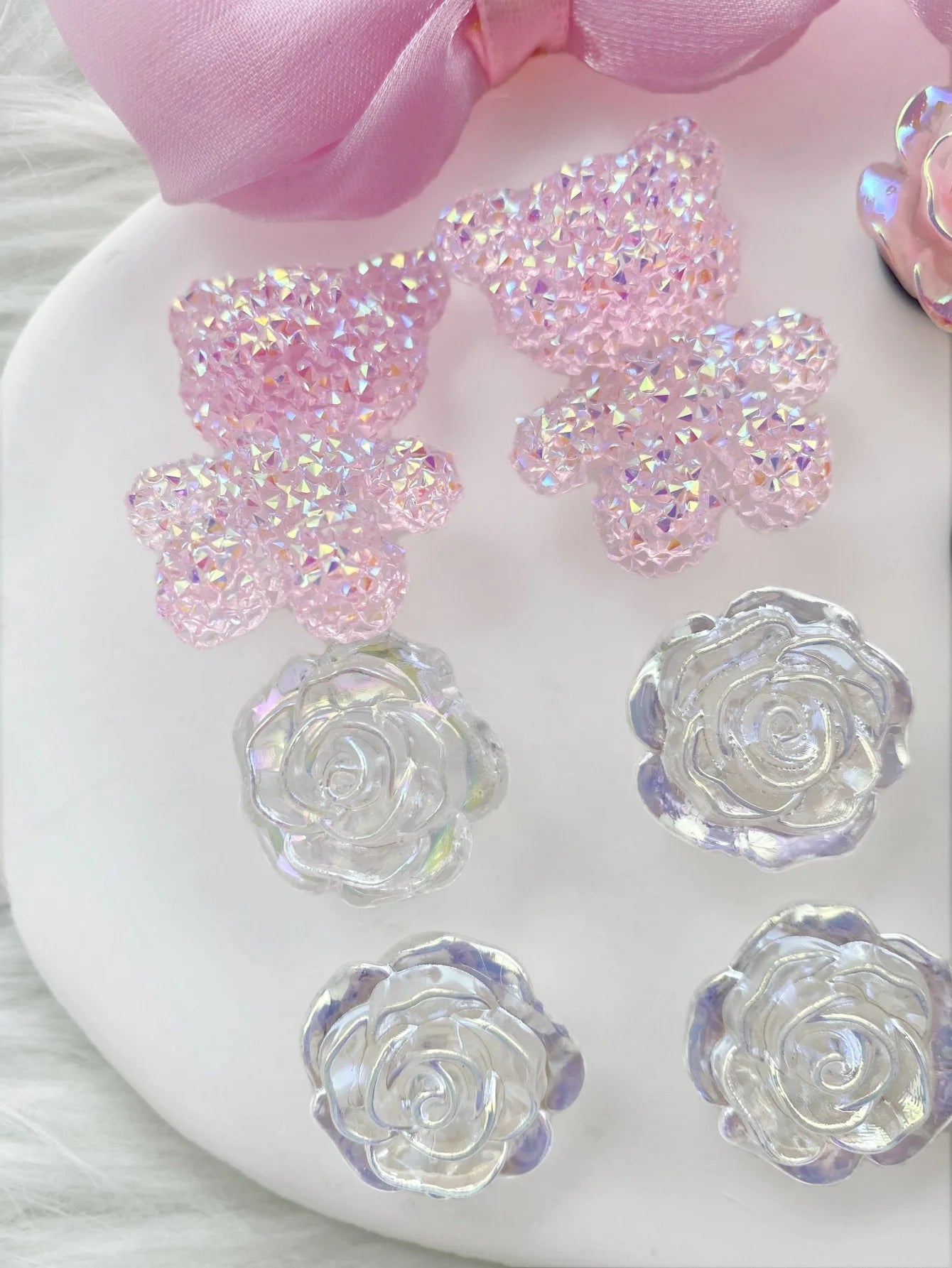 Set of 18 Pink, Bow, & ABS Pearl Charms – Beach Bag Decorations